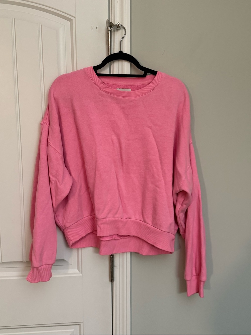 American Eagle Outfitters Pink Crewneck Pullover
